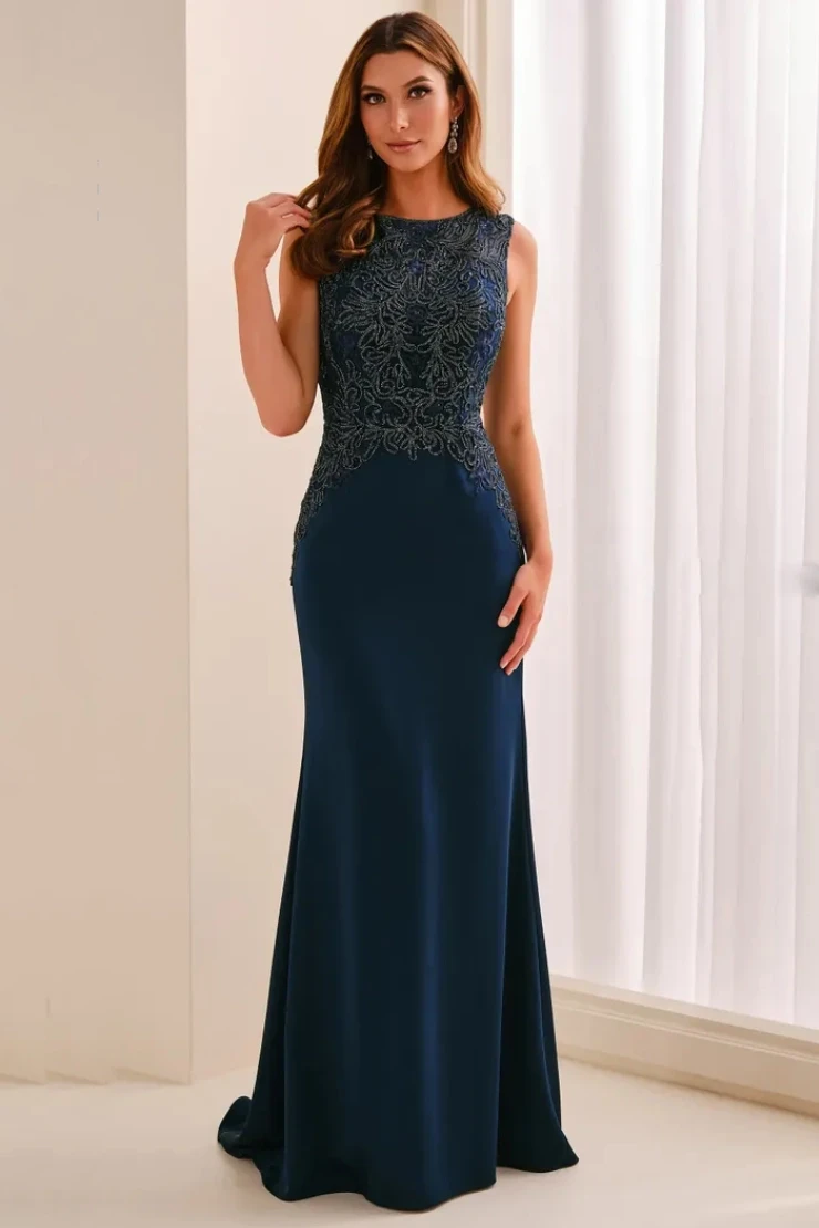 Model wearing a mothers dress